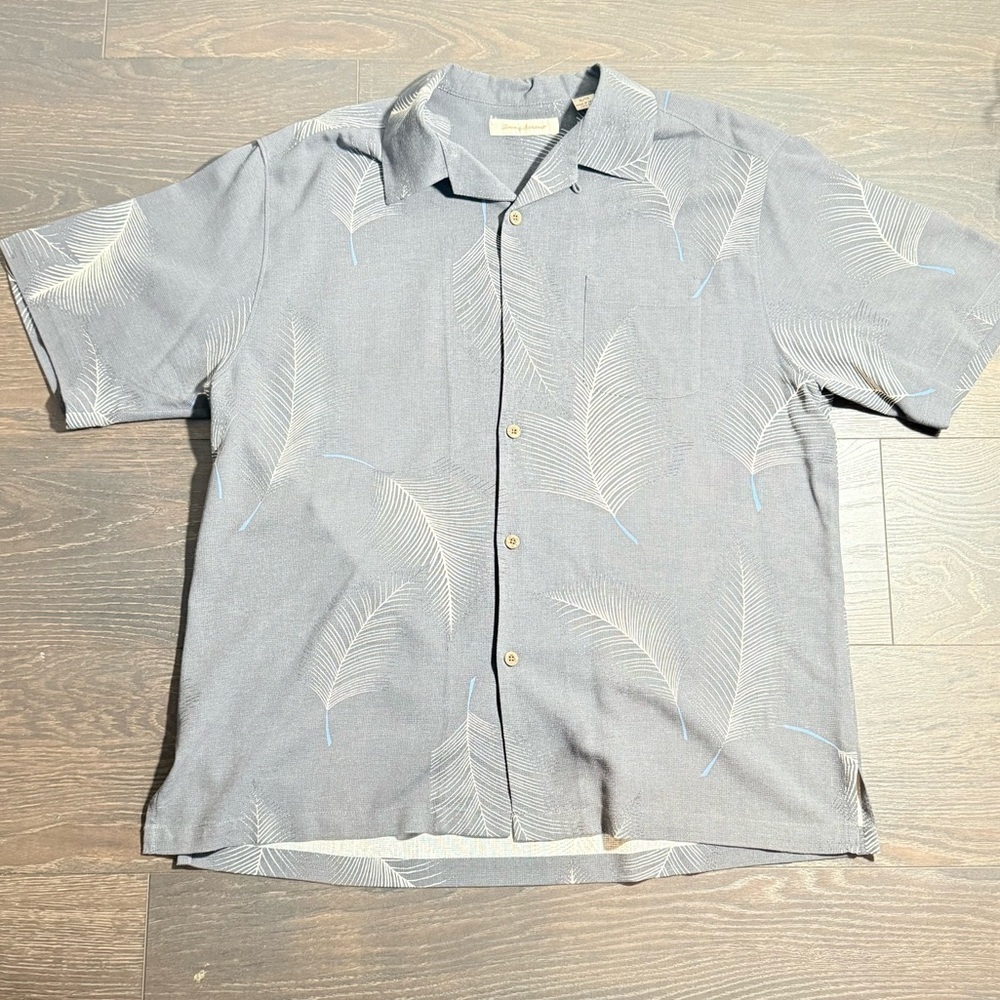 Tommy Bahama Gray Casual Button Down Shirt Soft Cotton Blend